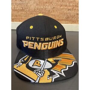 PITTSBURGH PENGUINS NHL Licensed Hat Cap Zephyr  Exclusive ZFit Black M/L‎ NWOT